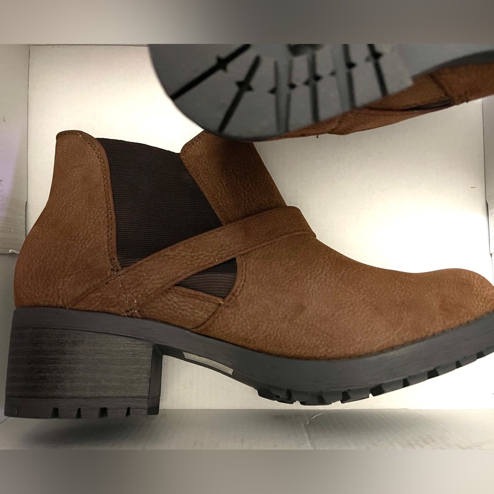 NWT SODA  size 9 ANKLE BOOT NADEL-S  1.75” heel - Picture 4 of 9